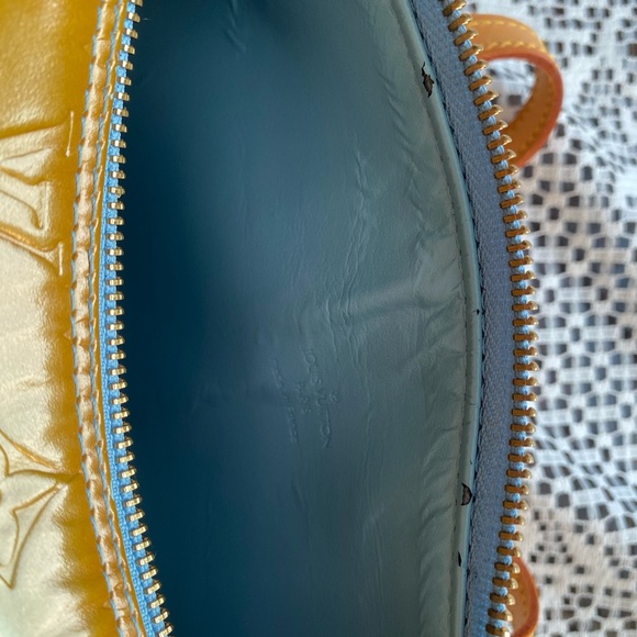 AUTHENTIC LOUIS VUITTON PAPILLON 30 VERNIS - Picture 4 of 16